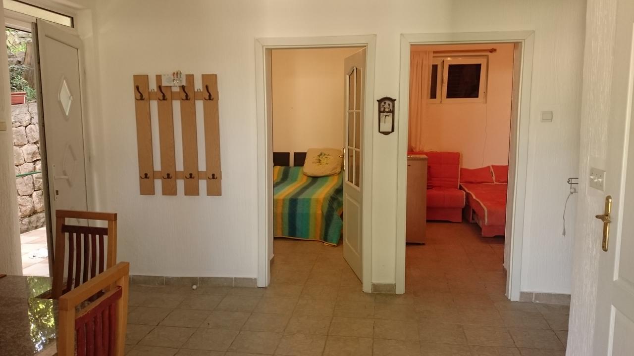Bg Apartman Sutomore Exterior foto
